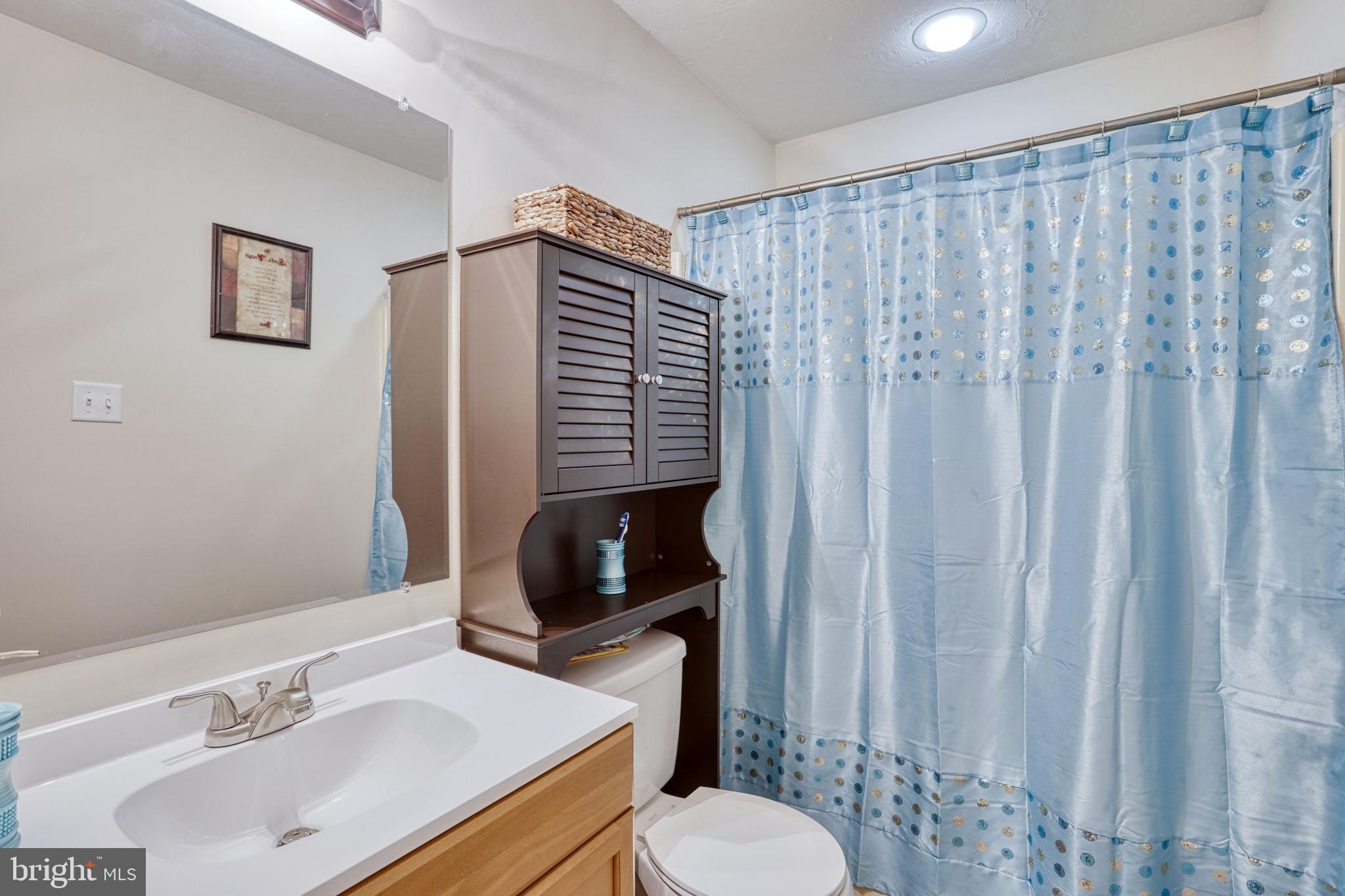 COLONIAL ACRES - Residential