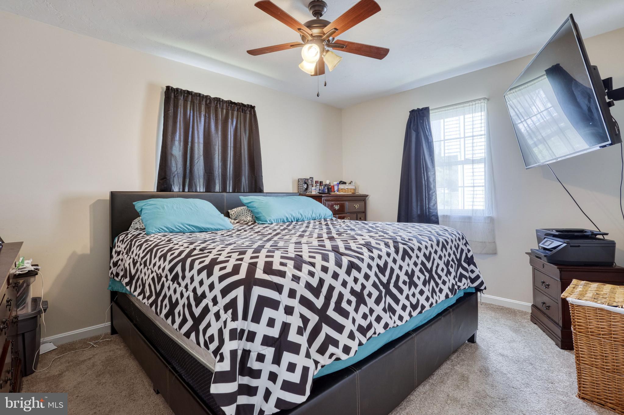 COLONIAL ACRES - Residential