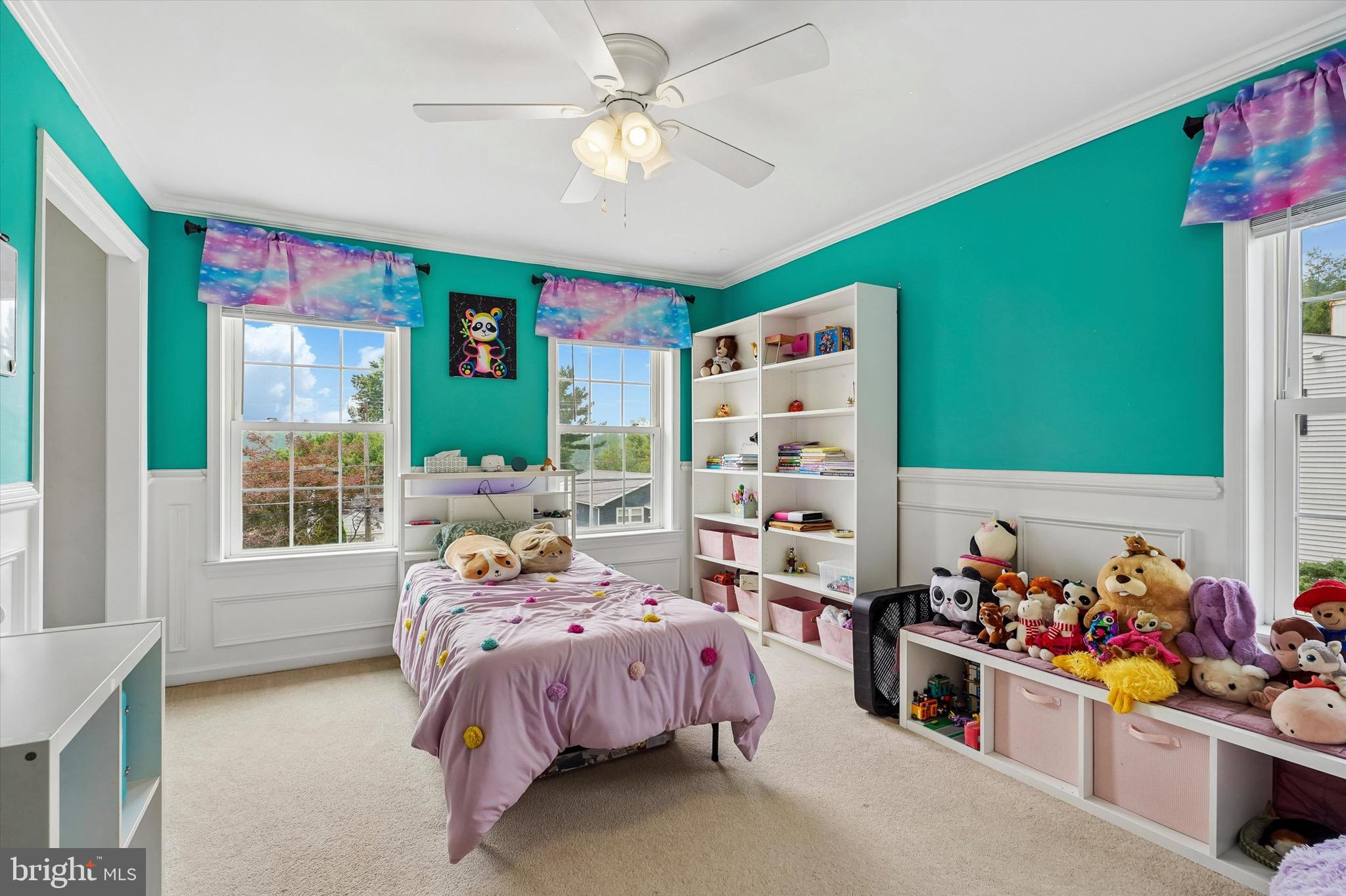 WILLOW MANOR - Residential