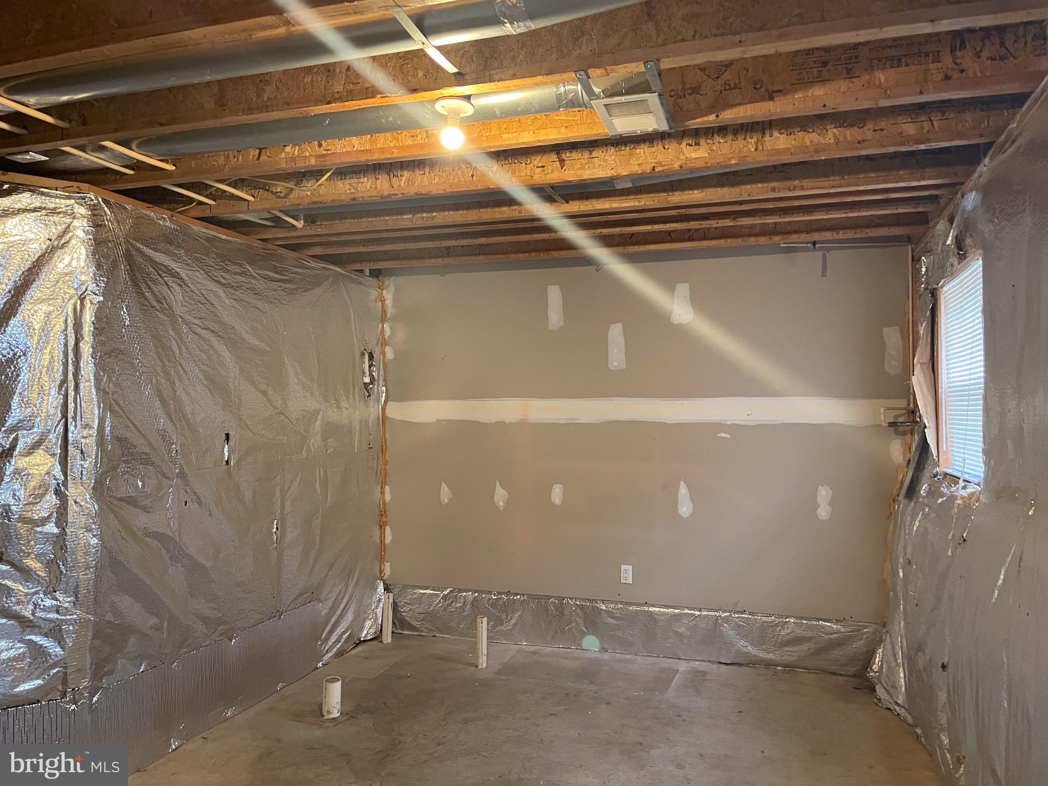 COUNTY GREEN - Residential Lease