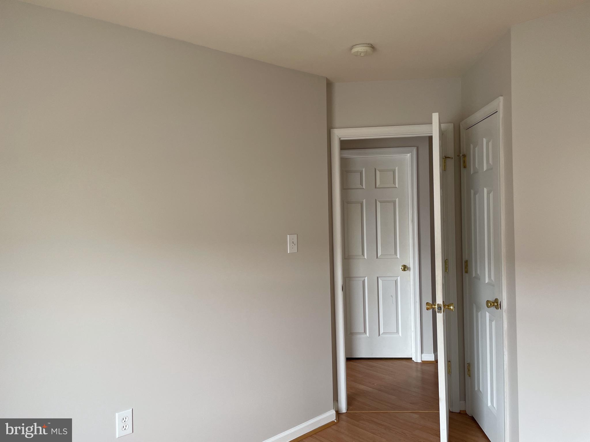 COUNTY GREEN - Residential Lease