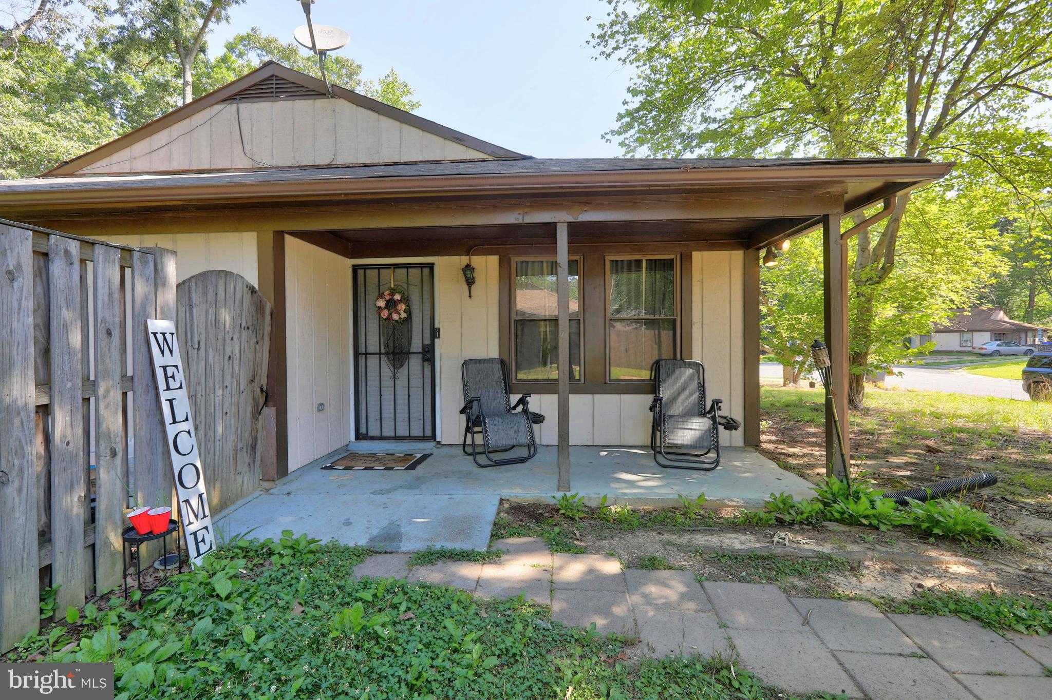 HUNTINGTON NEIGHBORHOOD - Residential
