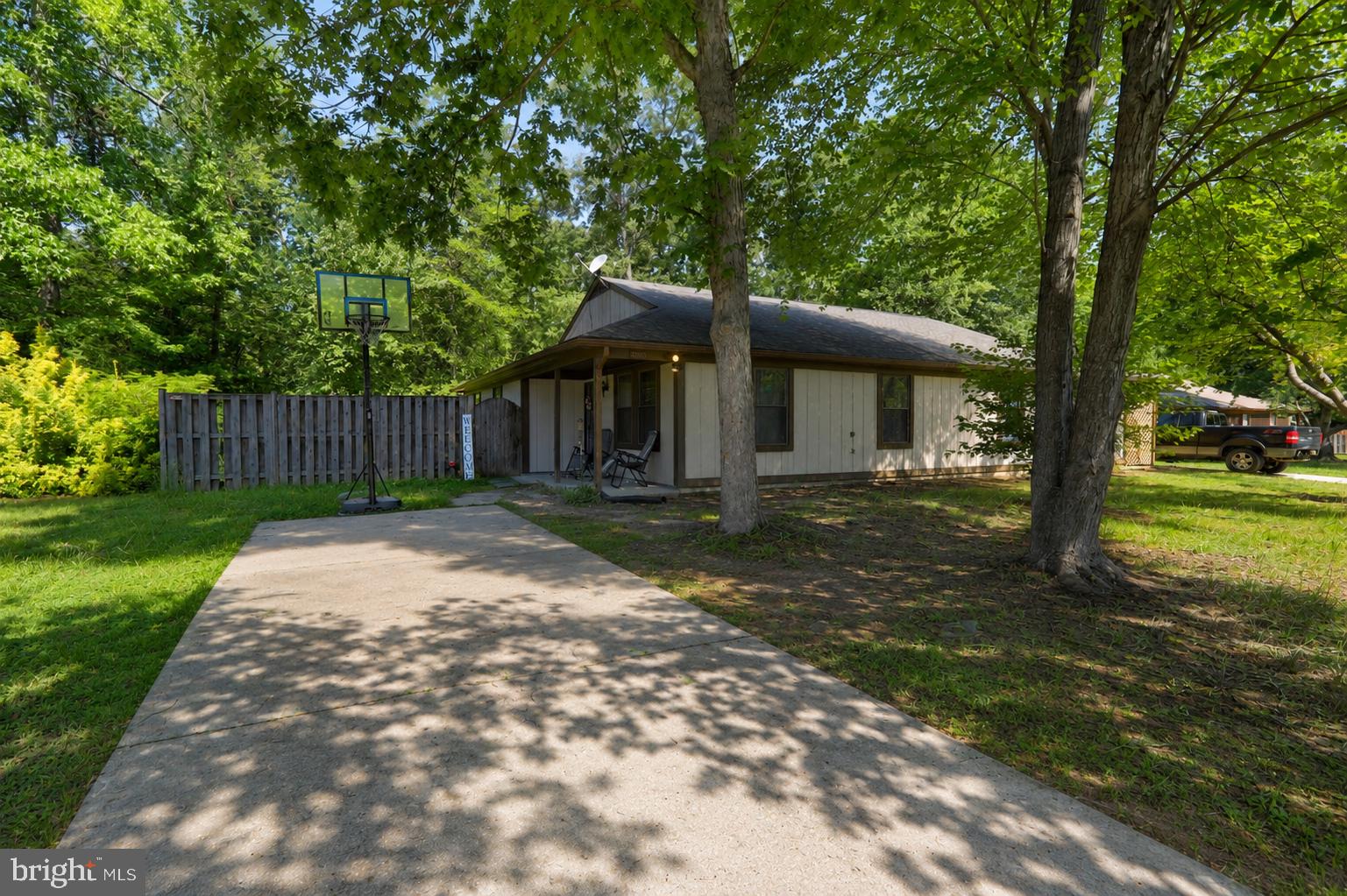 HUNTINGTON NEIGHBORHOOD - Residential