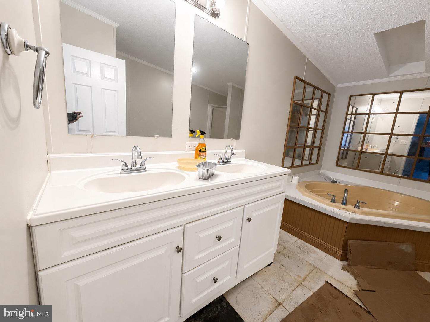 WALNUT GROVE MOBILE HOME PARK - Residential