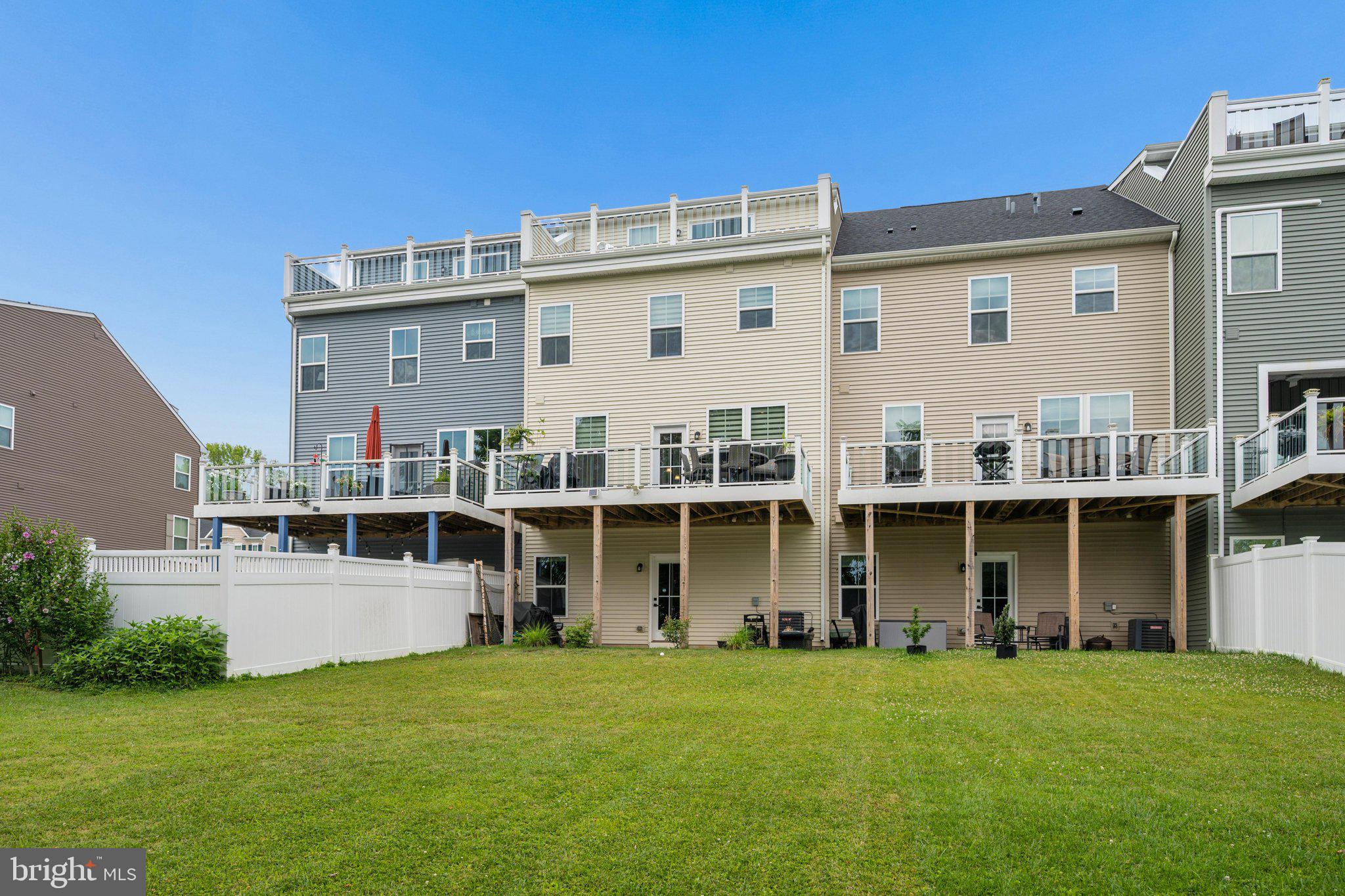 EDGEMERE/SPARROWS POINT - Residential