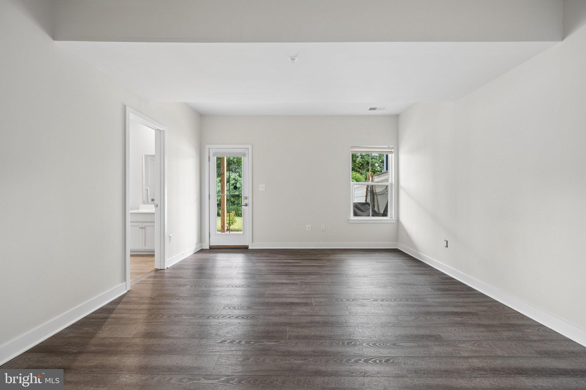 EDGEMERE/SPARROWS POINT - Residential