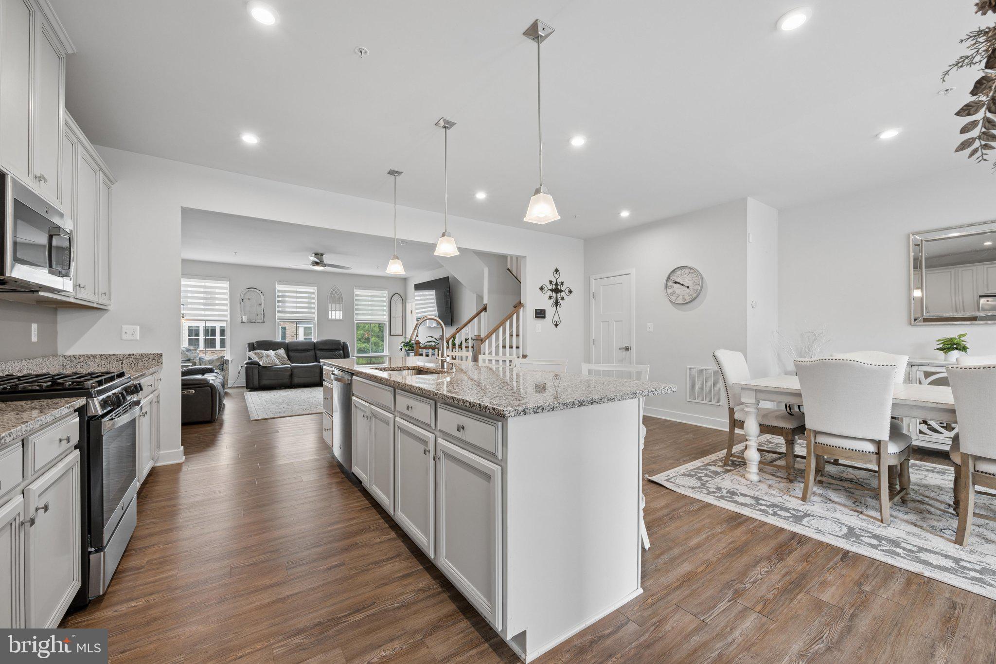 EDGEMERE/SPARROWS POINT - Residential