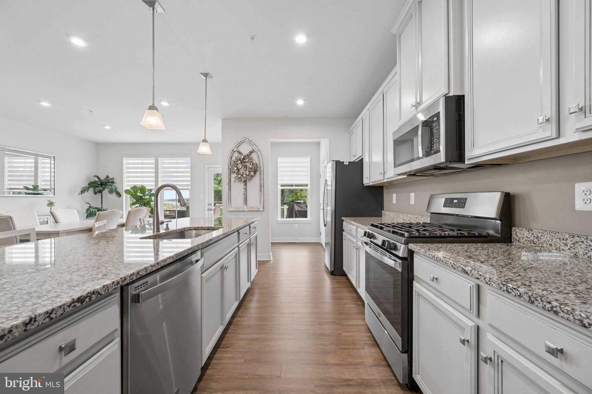 EDGEMERE/SPARROWS POINT - Residential