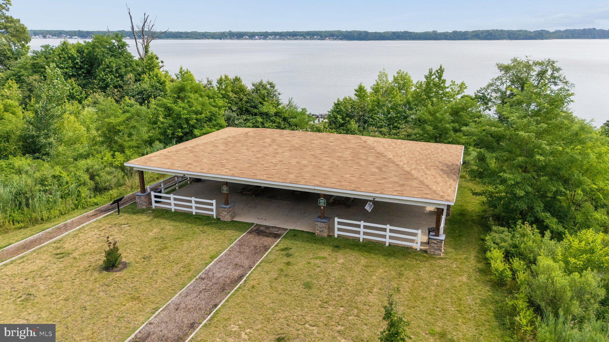 EDGEMERE/SPARROWS POINT - Residential