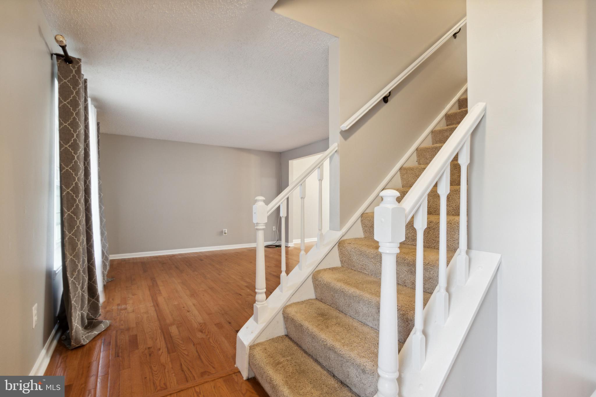 ROLLINGWOOD VILLAGE - Residential Lease