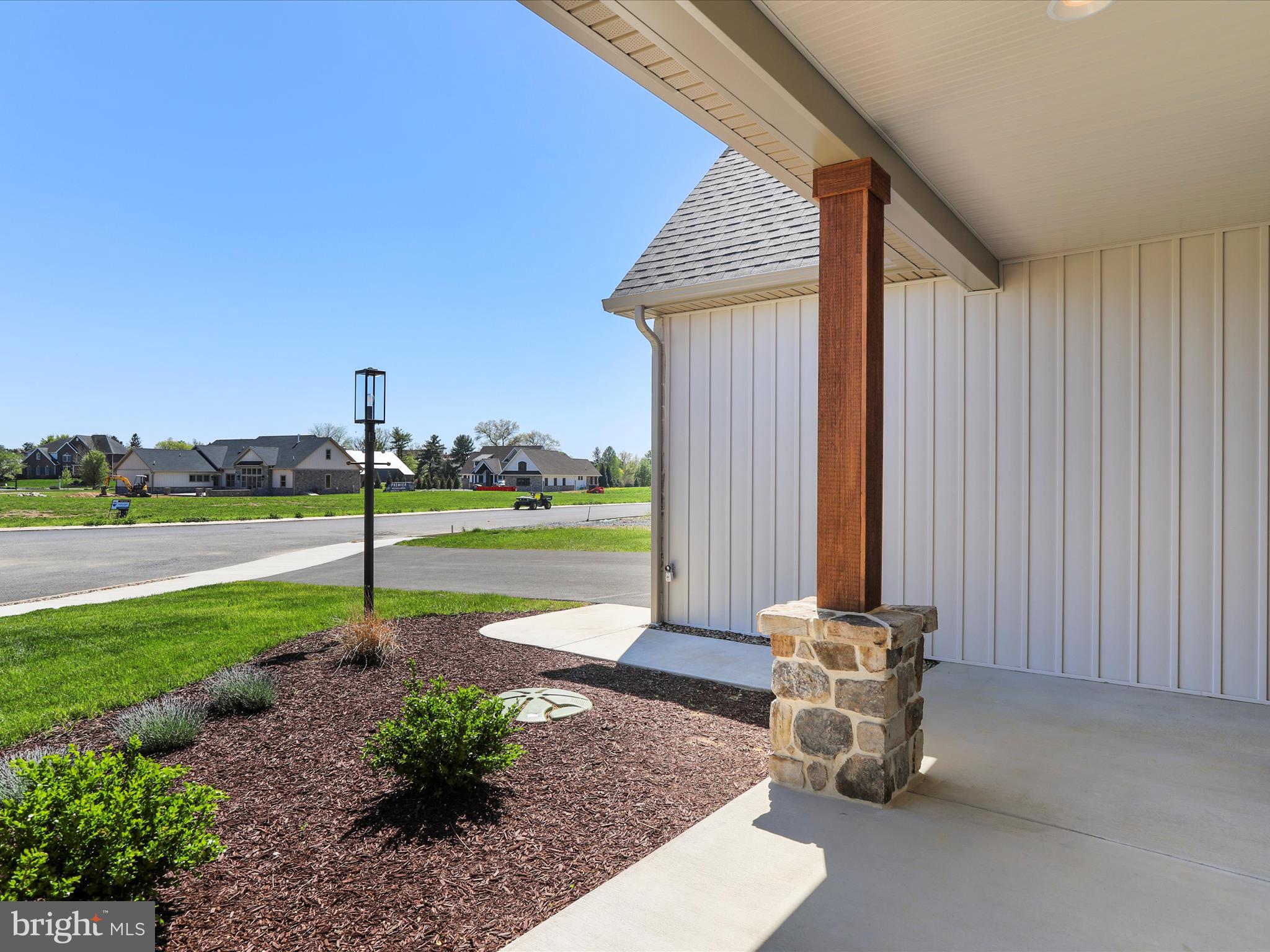 MEADOWBROOK - Residential