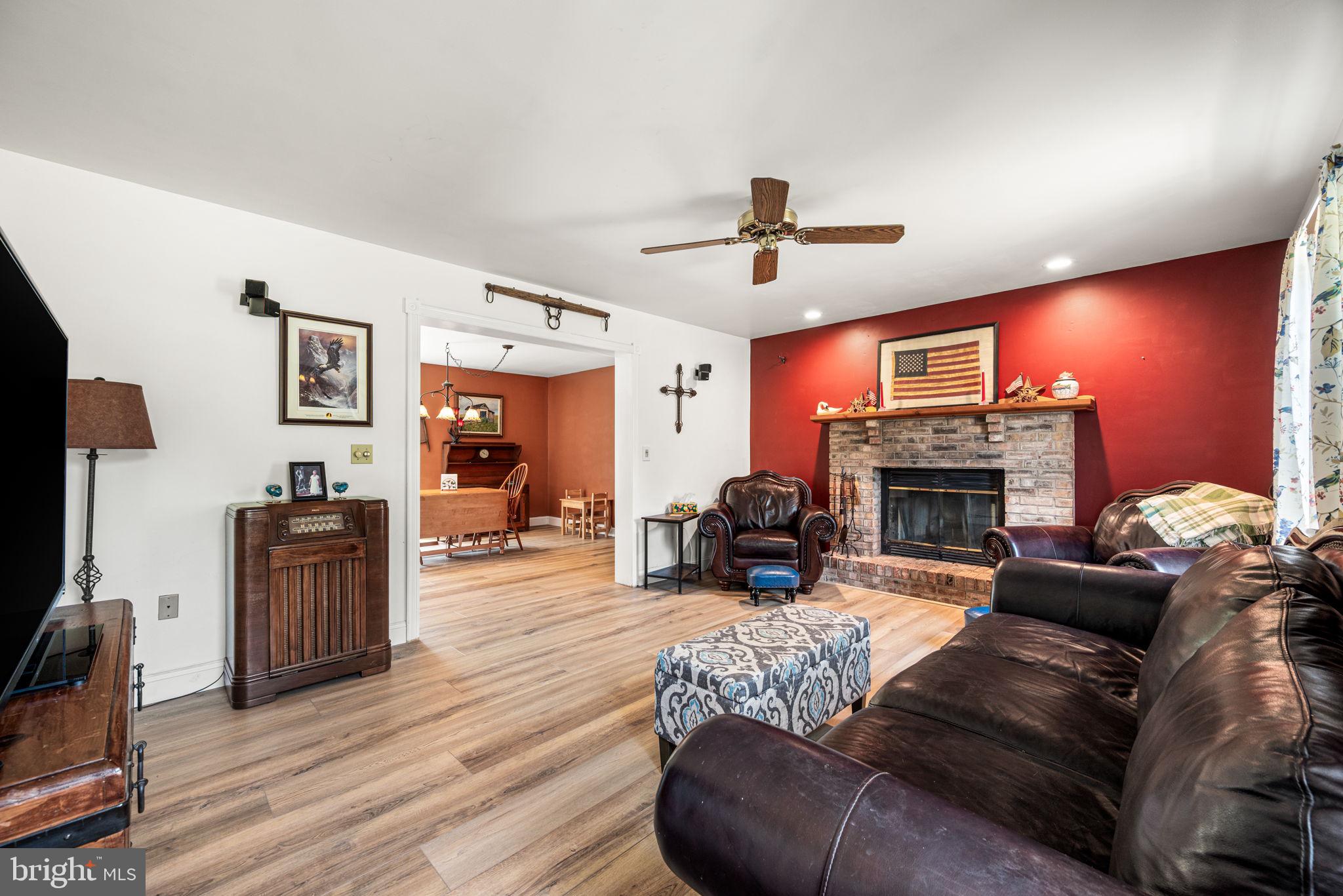 WINDING BROOK ESTS - Residential