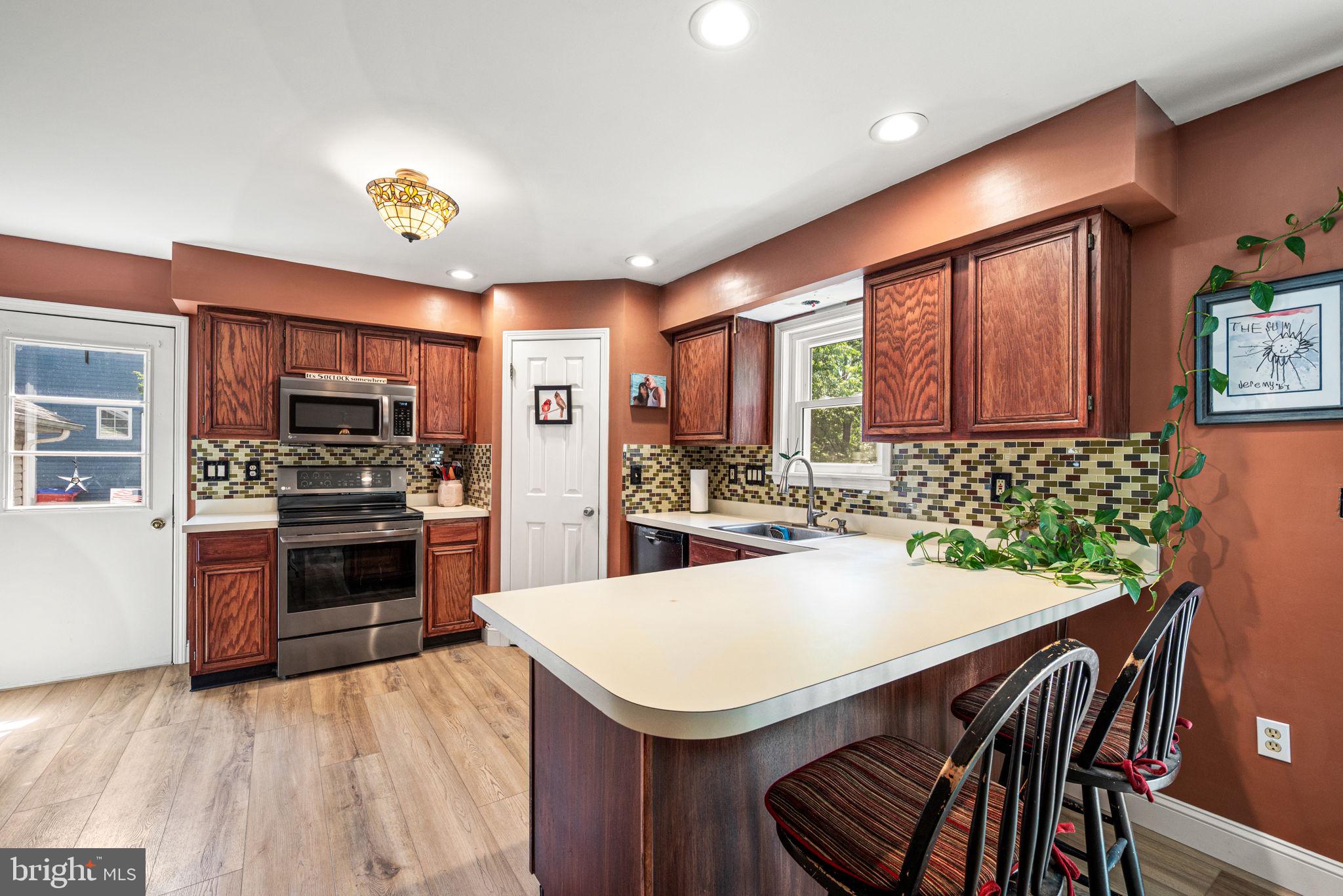 WINDING BROOK ESTS - Residential
