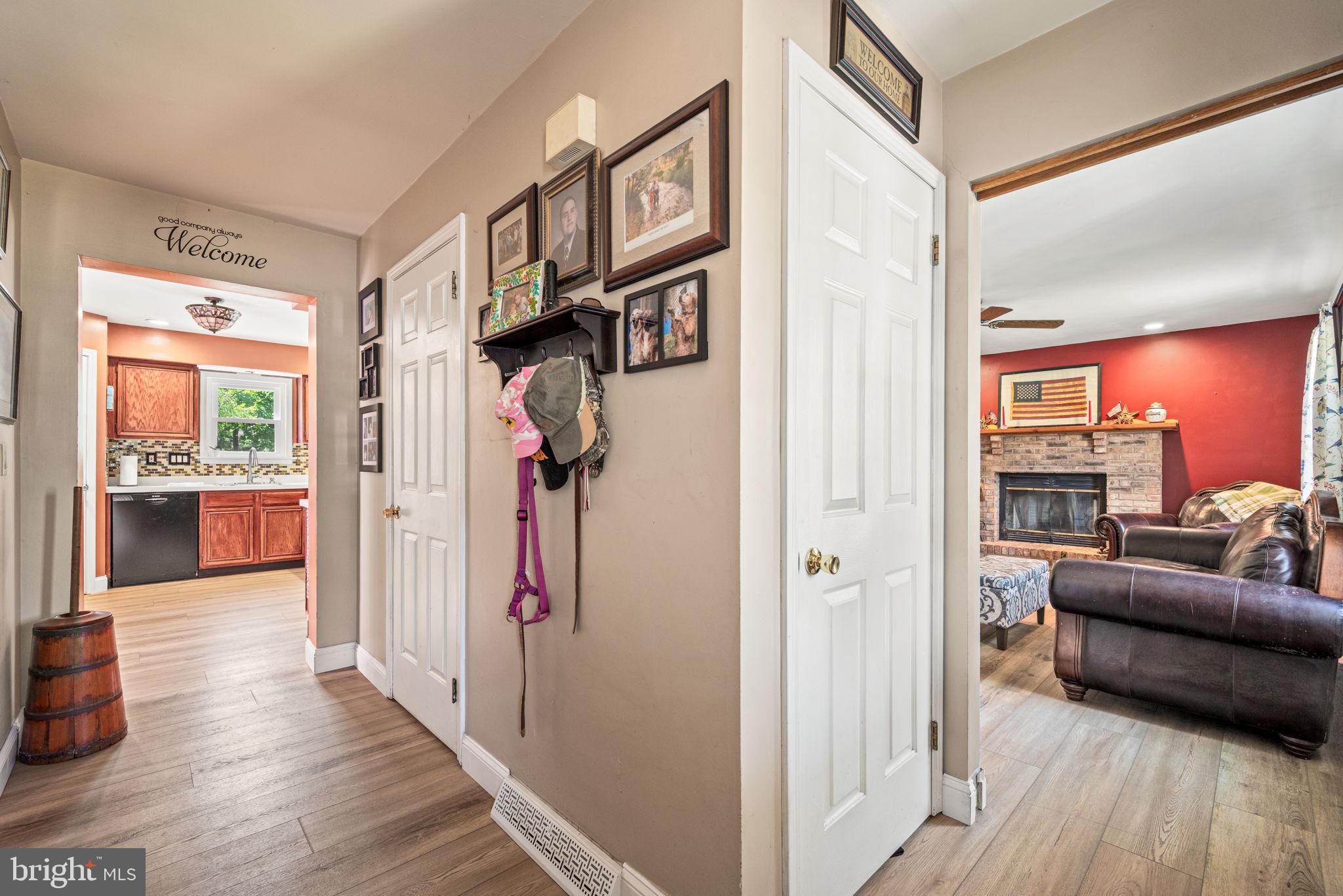 WINDING BROOK ESTS - Residential