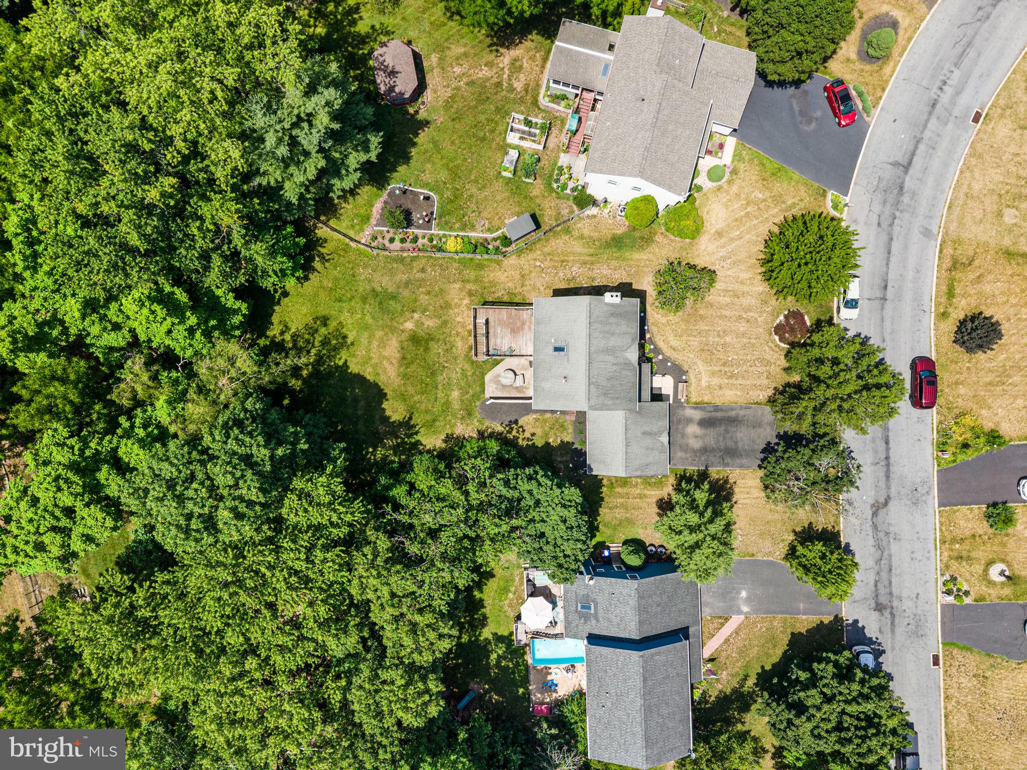 WINDING BROOK ESTS - Residential