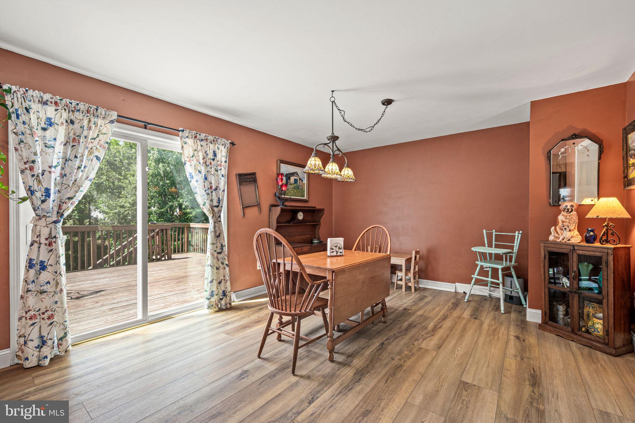 WINDING BROOK ESTS - Residential