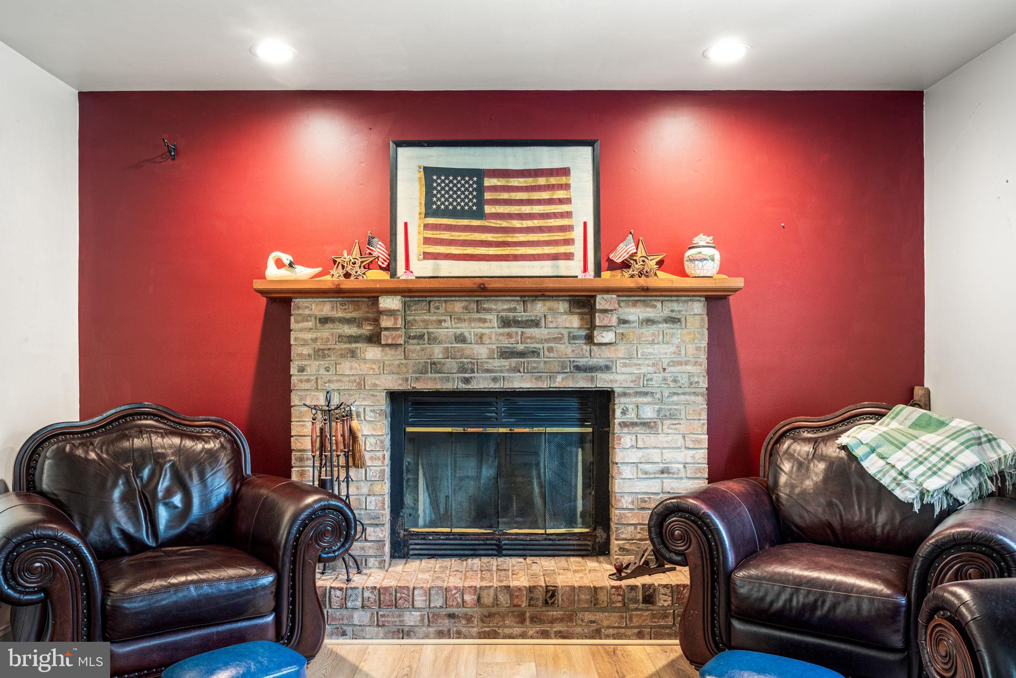 WINDING BROOK ESTS - Residential