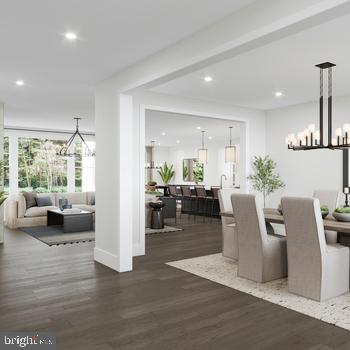 PARKSIDE VILLAGE - Residential