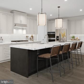 PARKSIDE VILLAGE - Residential