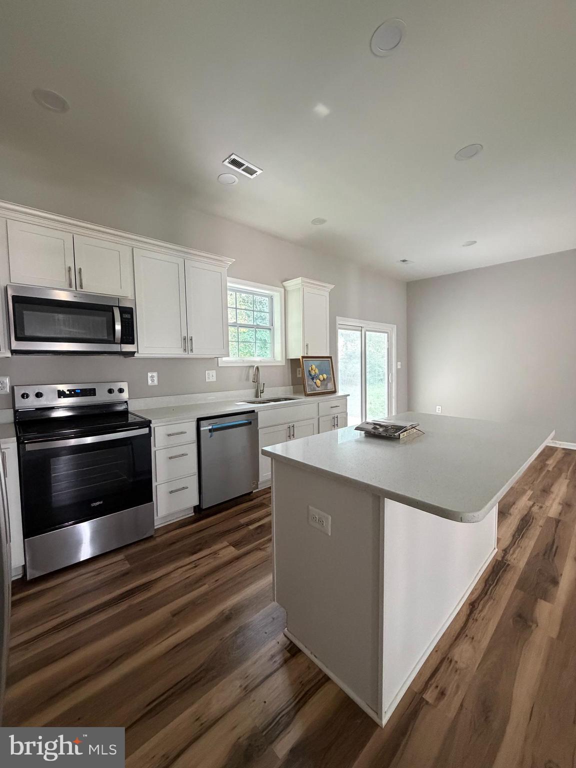 YORKSHIRE ACRES - Residential
