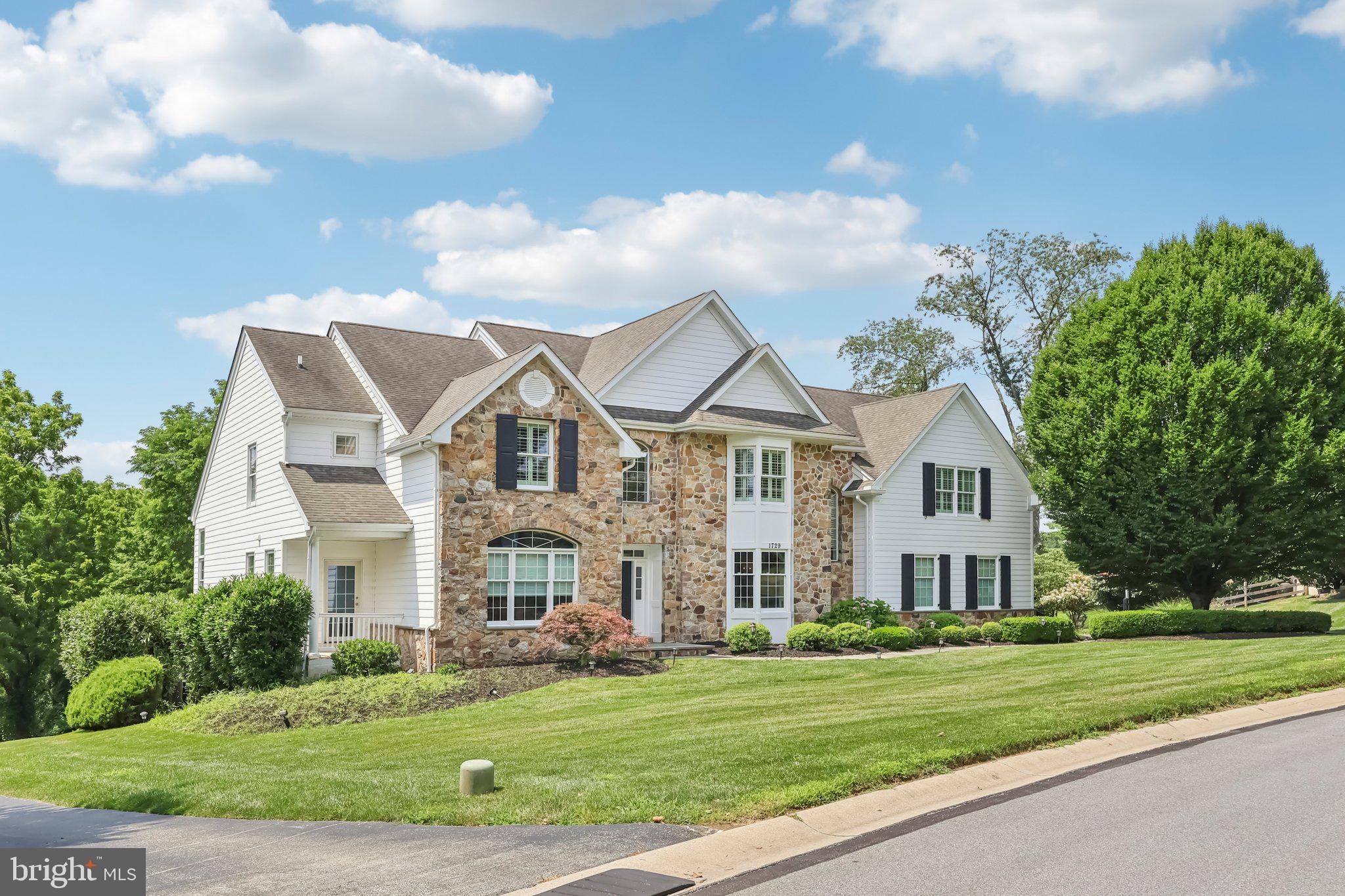 CLOCKTOWER WOODS - Residential