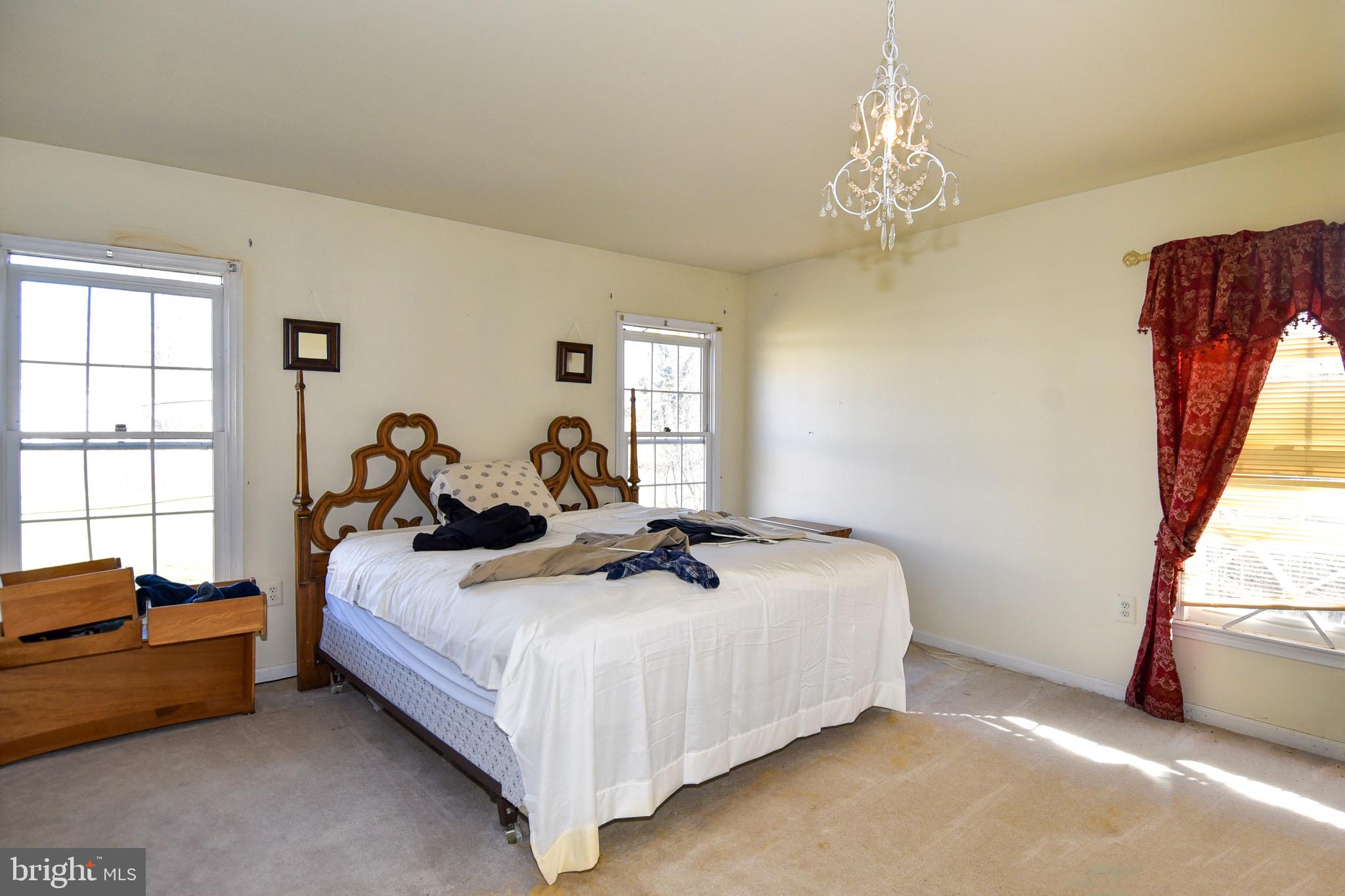 HUNTERS RUN - Residential