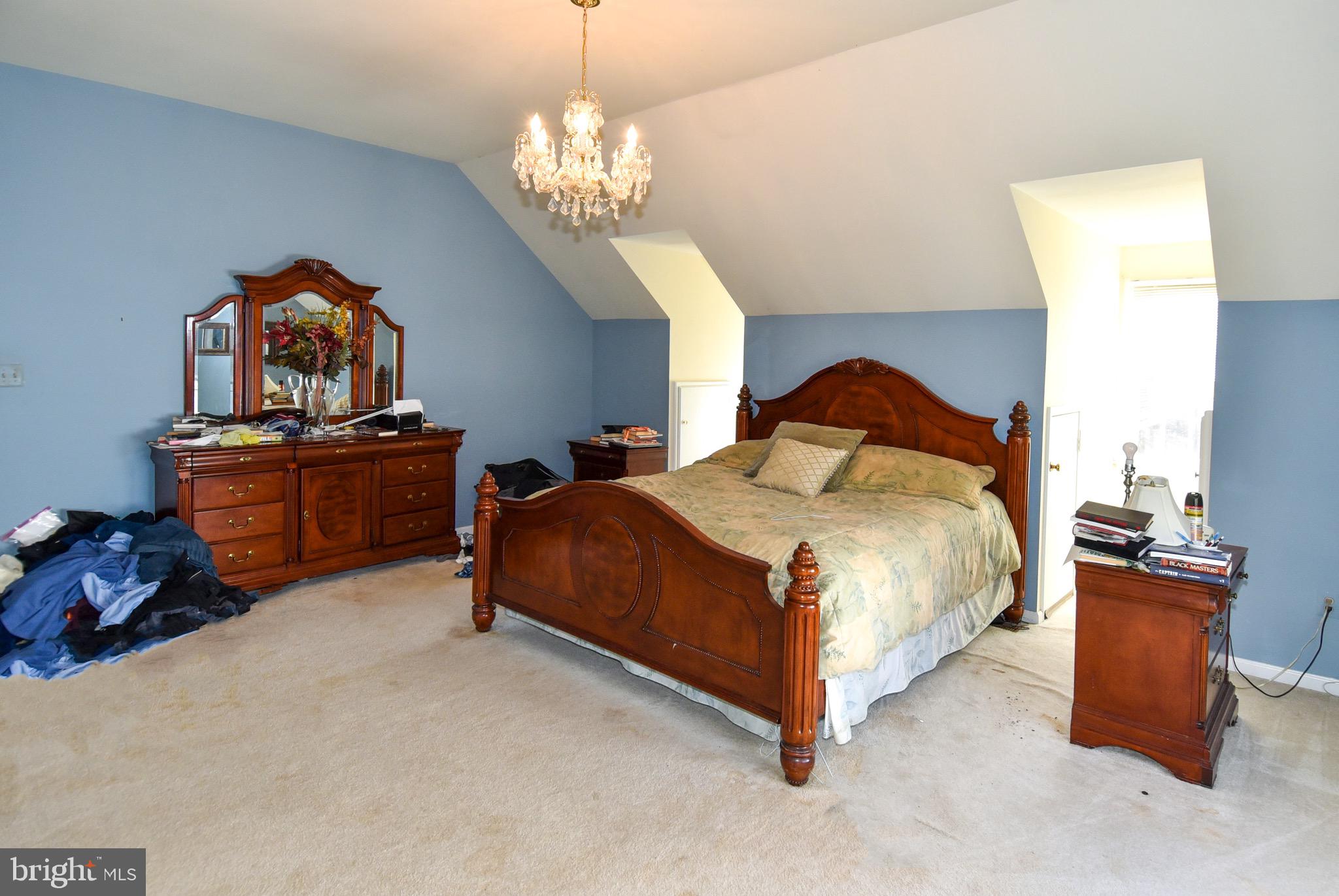 HUNTERS RUN - Residential