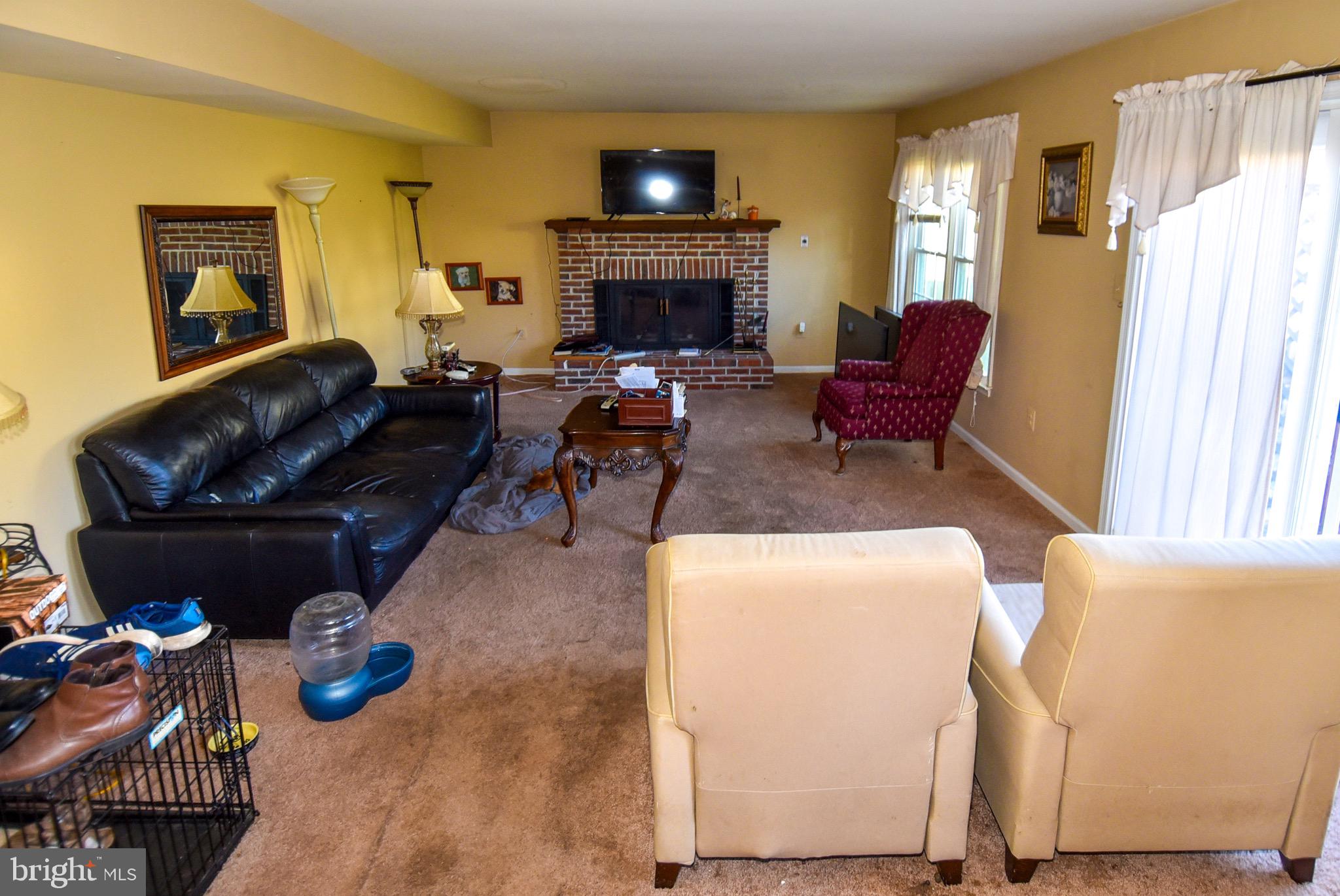 HUNTERS RUN - Residential