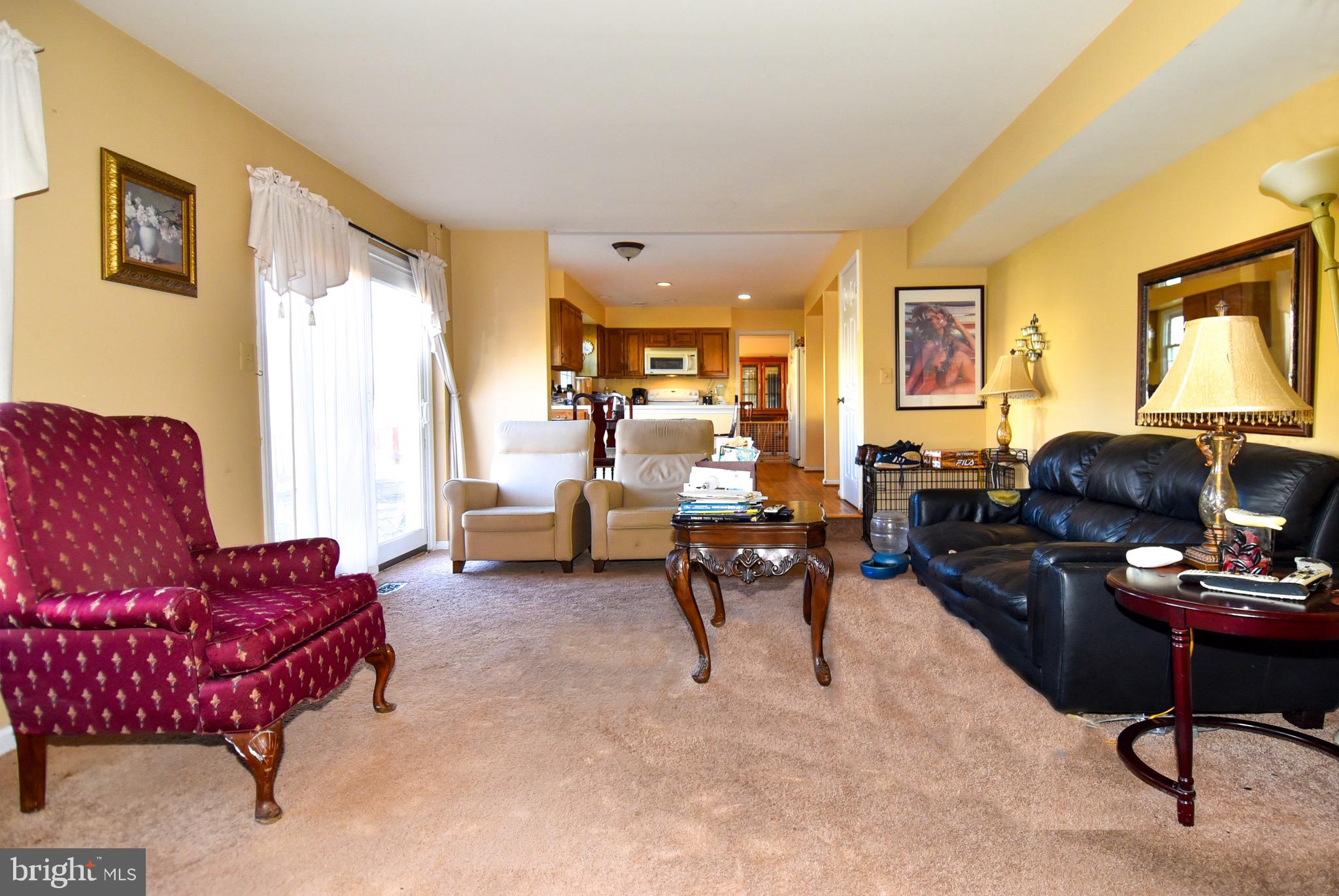 HUNTERS RUN - Residential