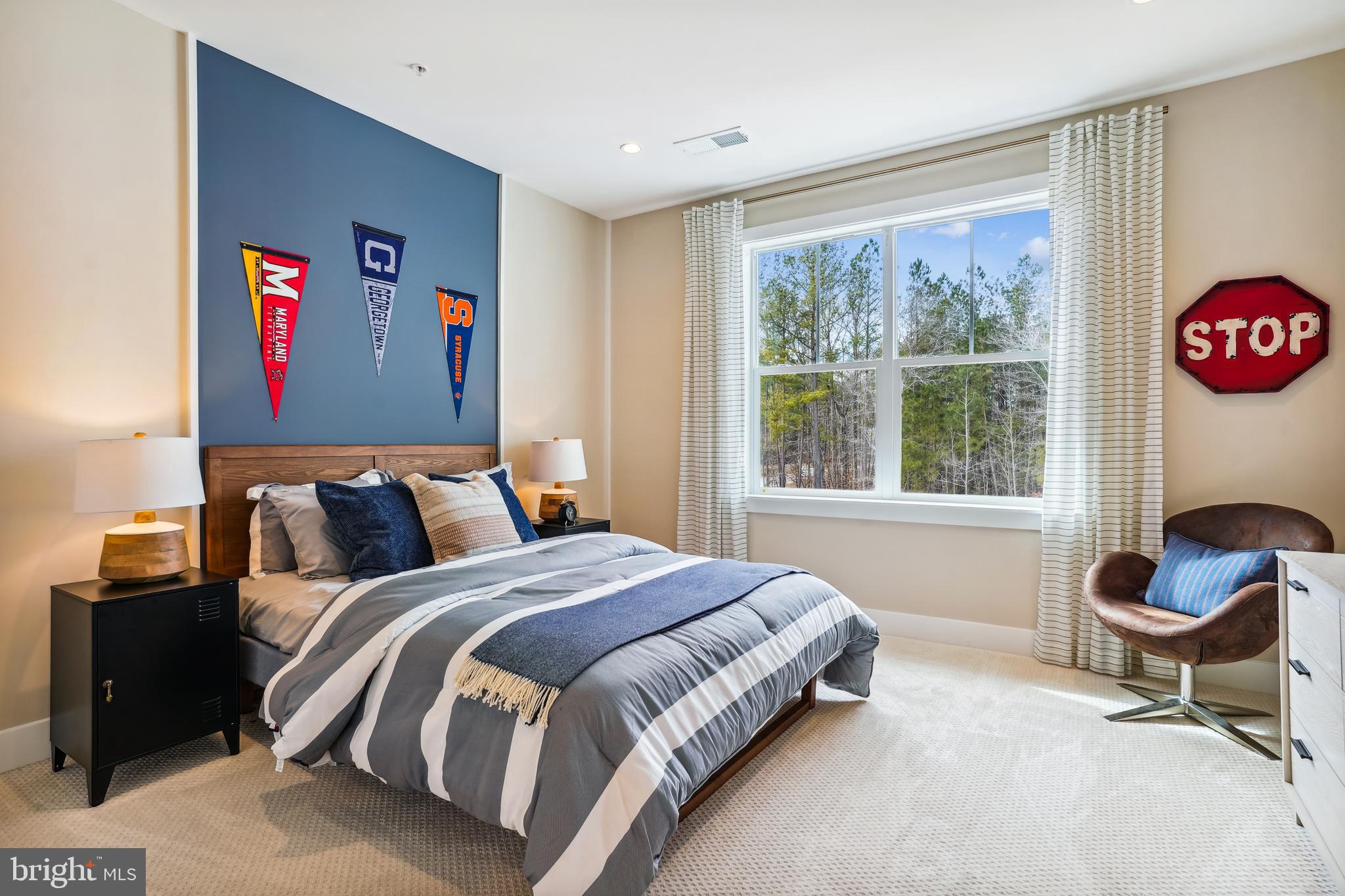 FAIRVIEW MANOR - Residential