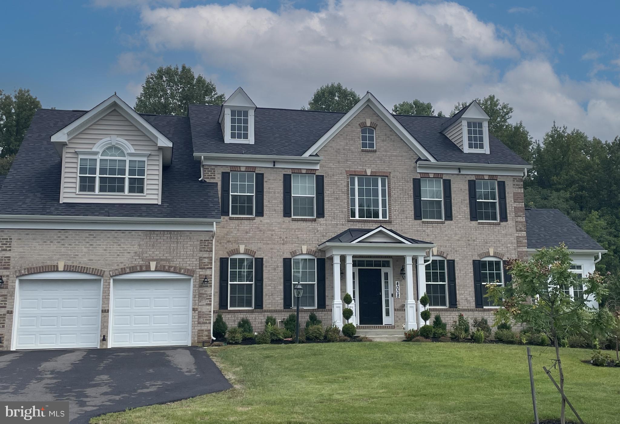 FAIRVIEW MANOR - Residential