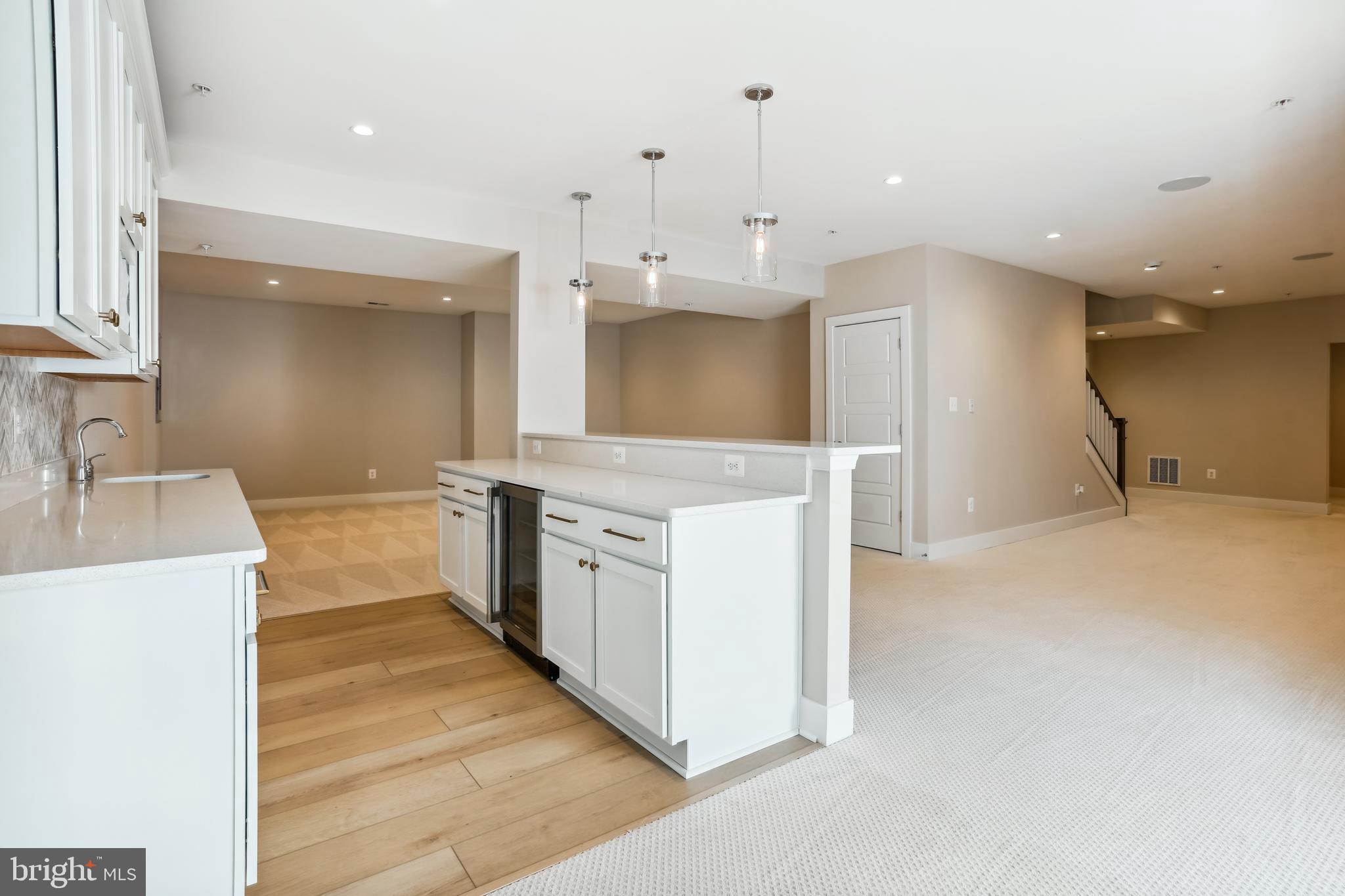 FAIRVIEW MANOR - Residential