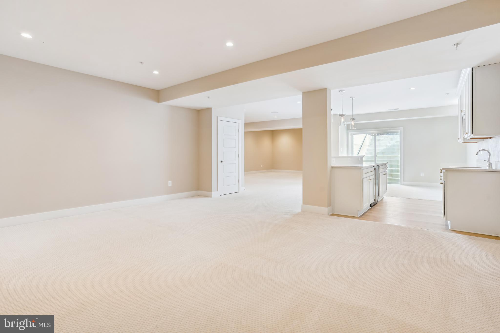 FAIRVIEW MANOR - Residential