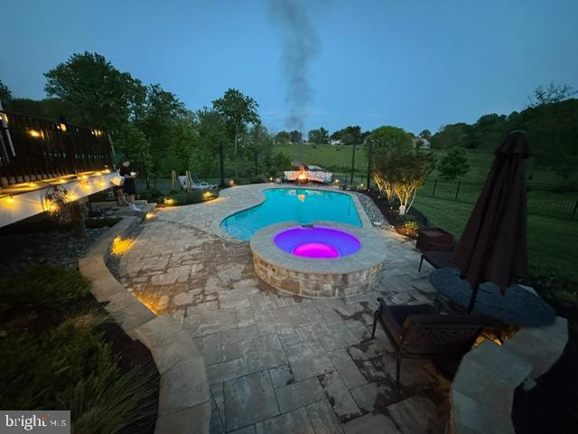 ALLNUTT FARMS ESTATES - Residential