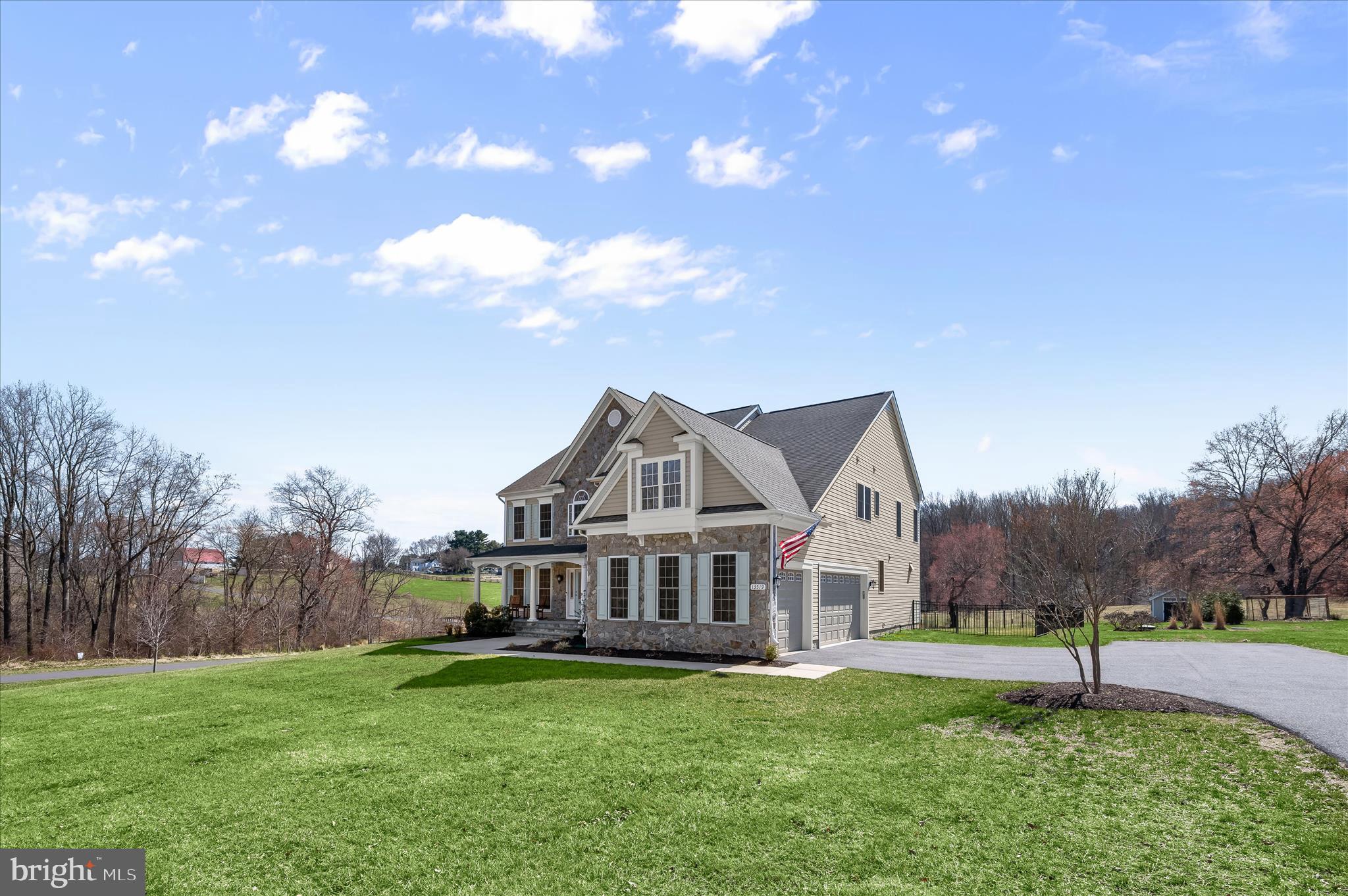 ALLNUTT FARMS ESTATES - Residential