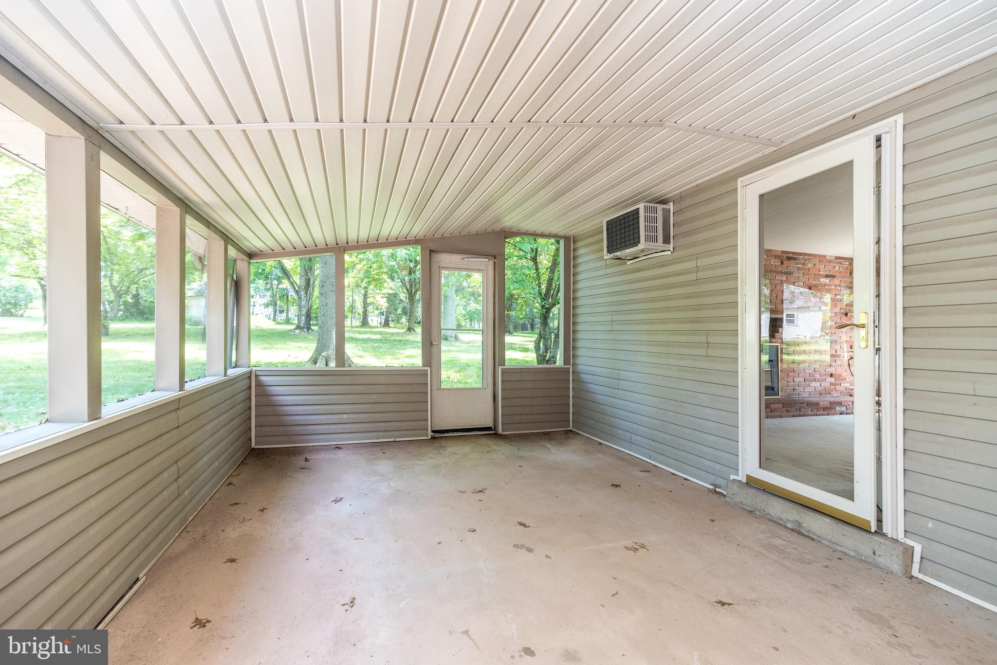 MILFORDS MEADOWOOD - Residential