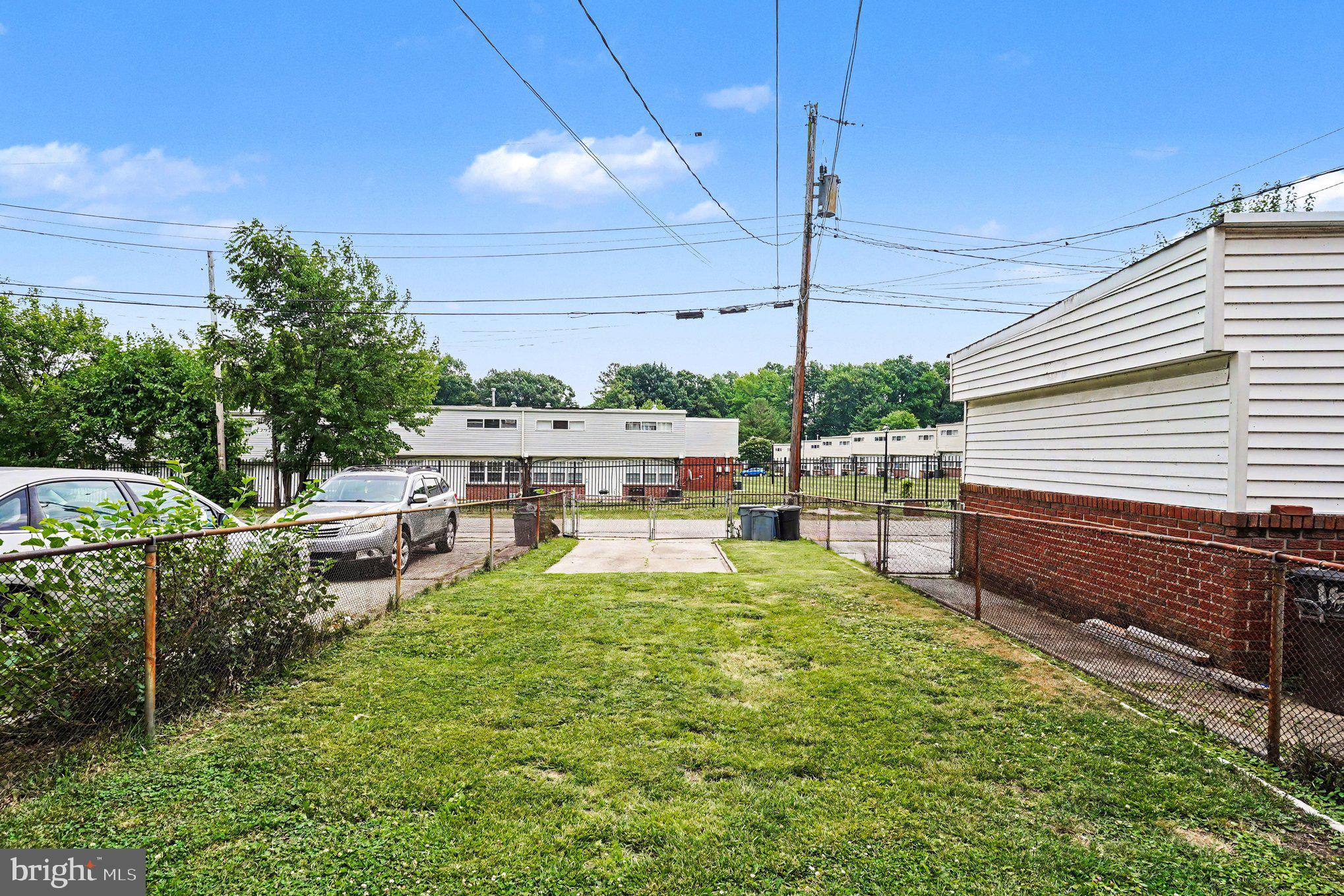 RIVERWOOD PARK - Residential