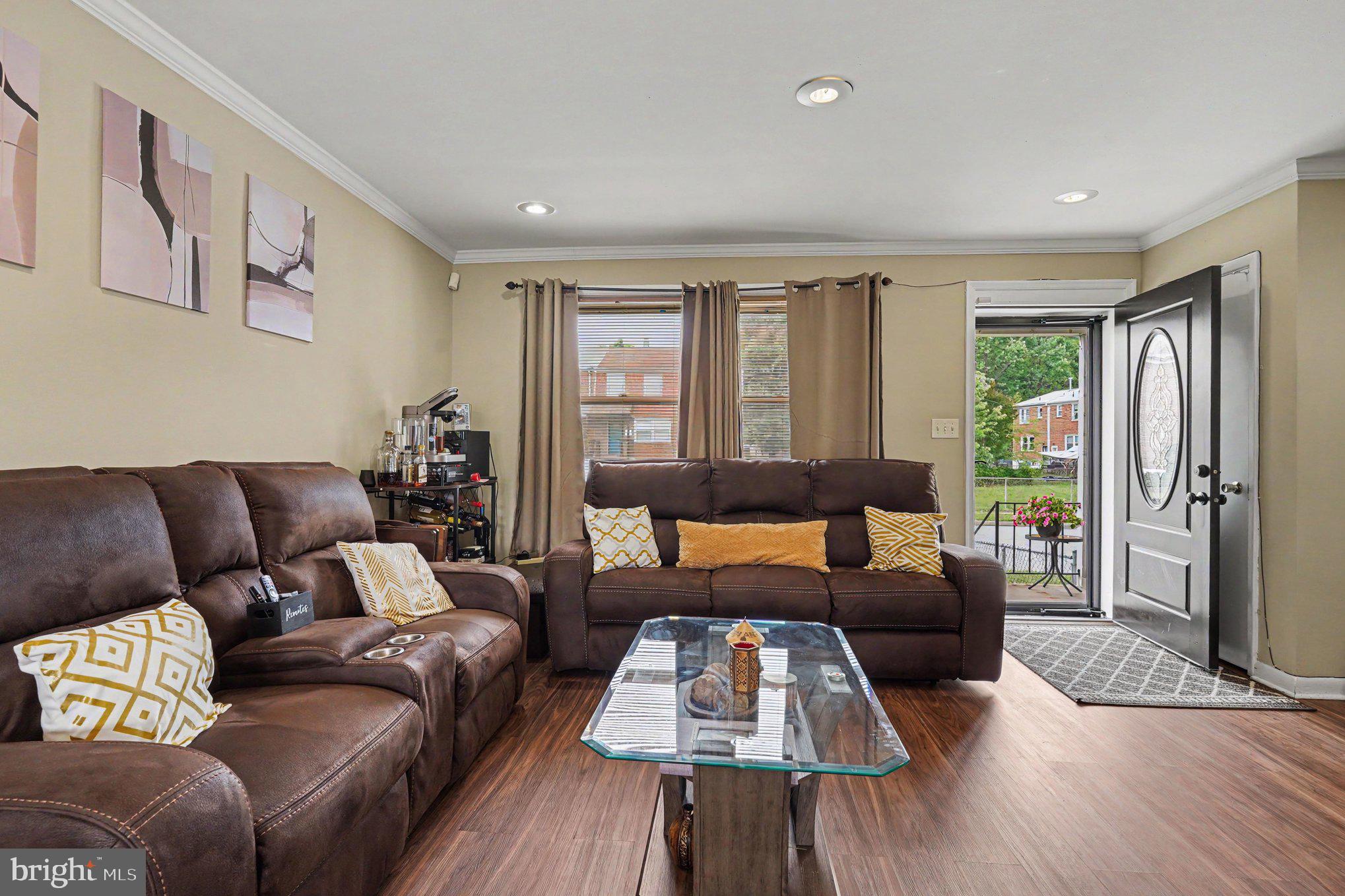 RIVERWOOD PARK - Residential