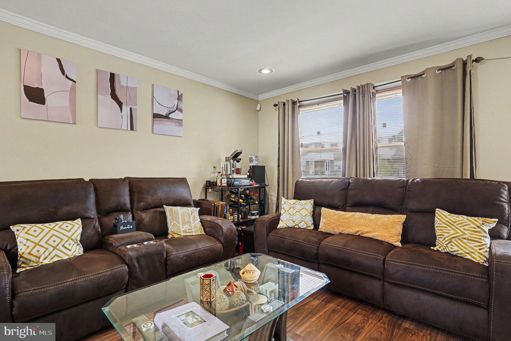 RIVERWOOD PARK - Residential
