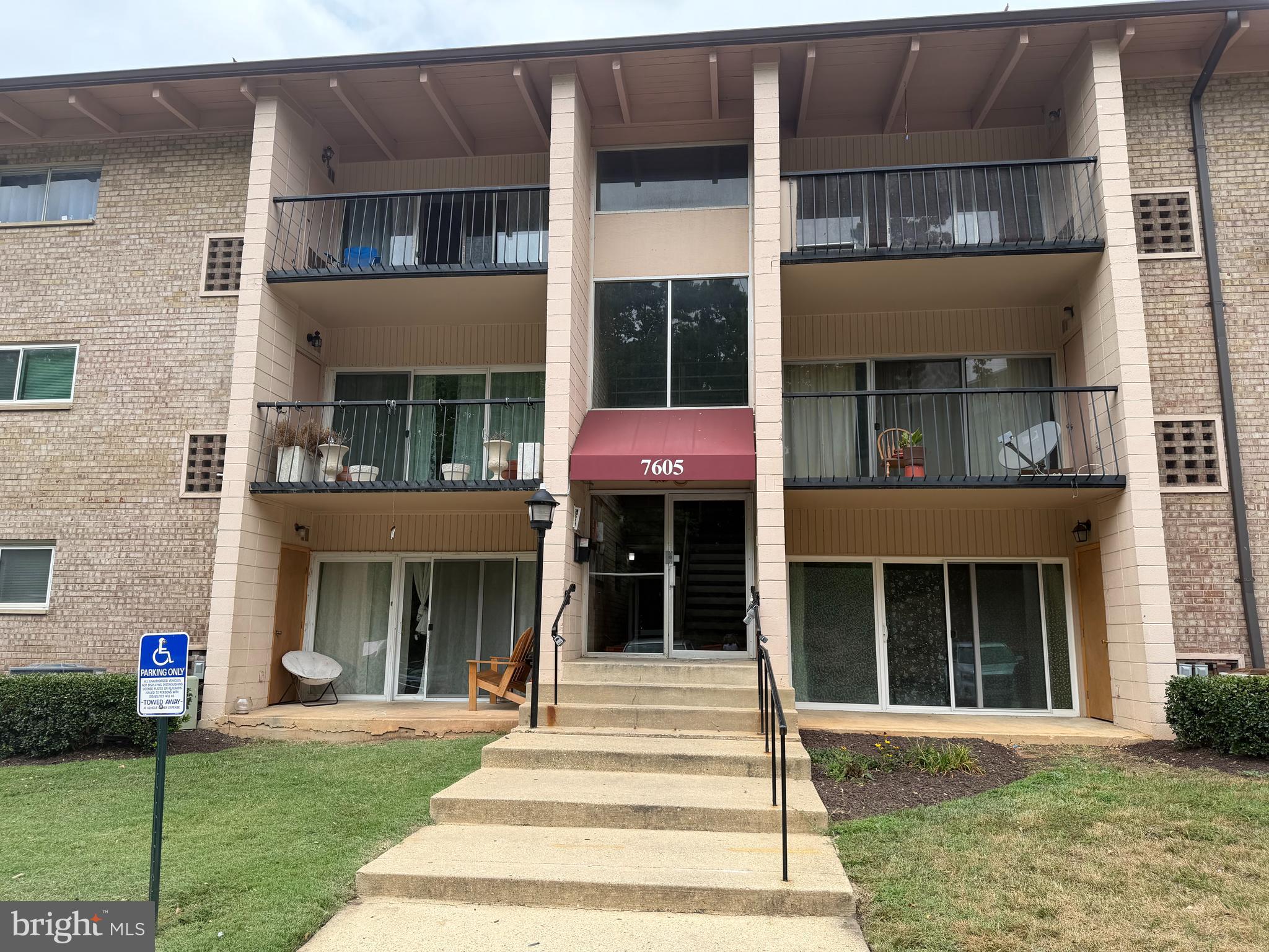 FRENCHMANS CREEK - Residential
