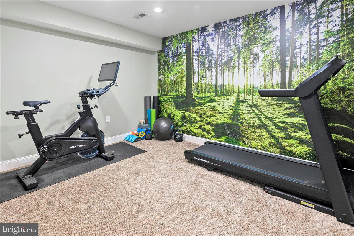 BARRINGTON OAKS - Residential