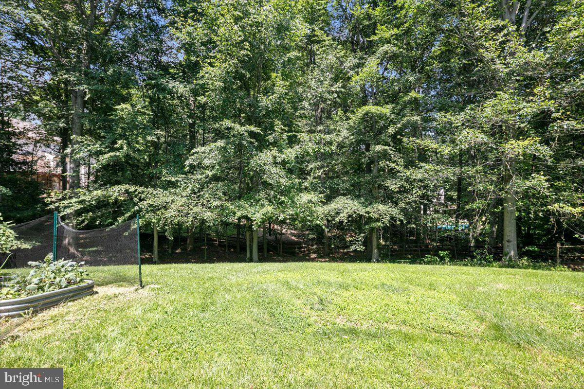 BARRINGTON OAKS - Residential