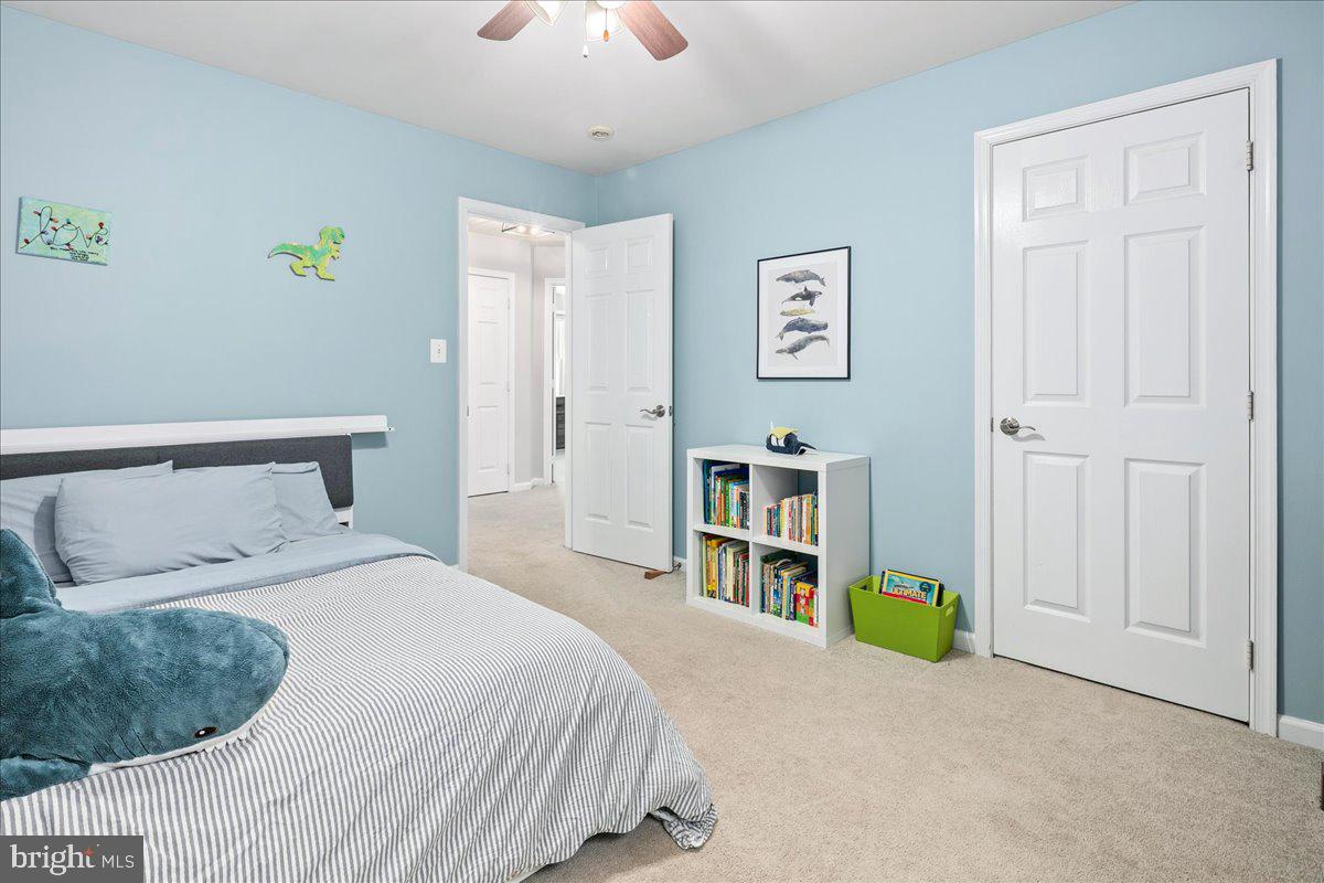 BARRINGTON OAKS - Residential