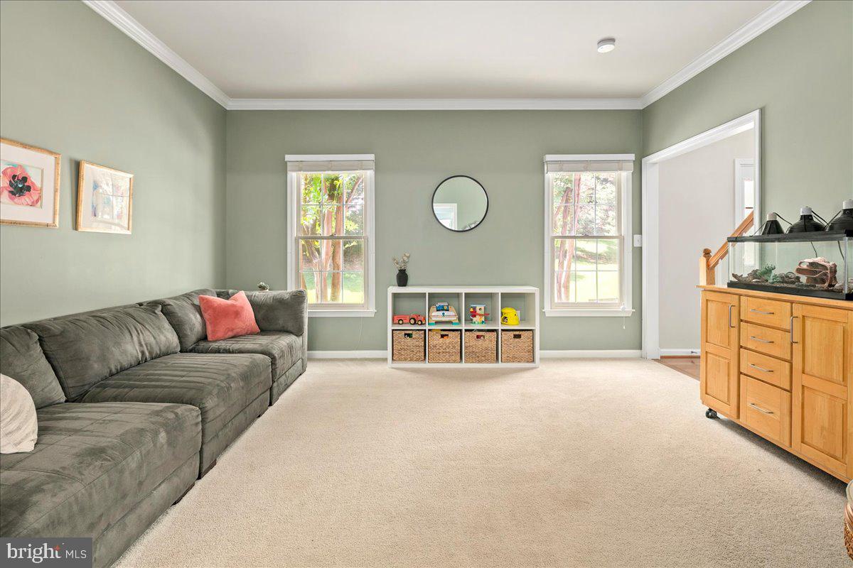 BARRINGTON OAKS - Residential