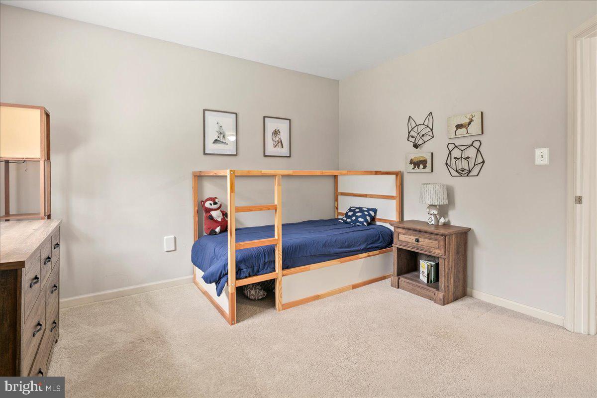 BARRINGTON OAKS - Residential