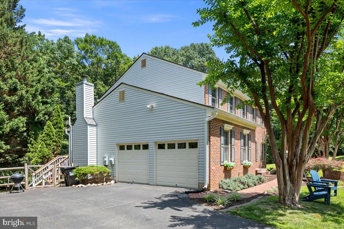 BARRINGTON OAKS - Residential