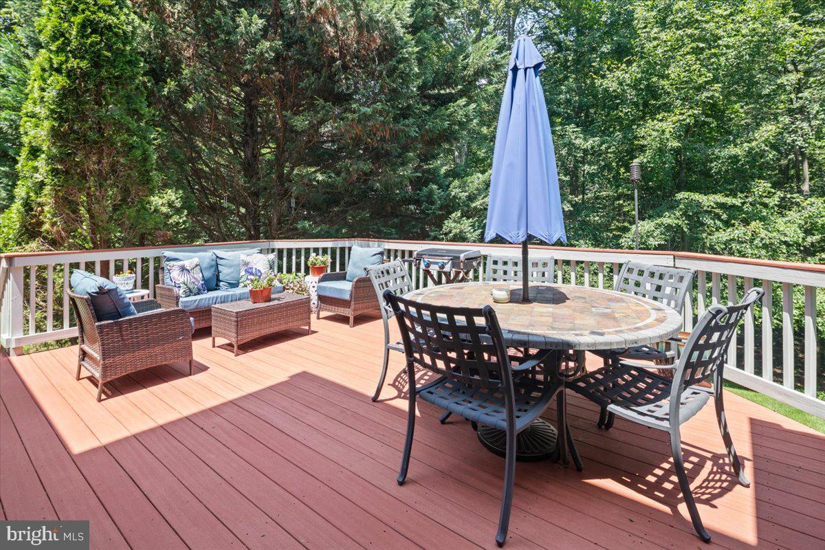 BARRINGTON OAKS - Residential