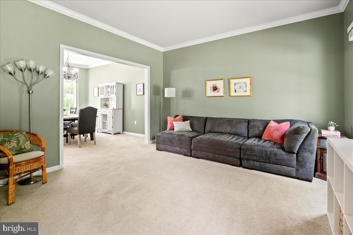 BARRINGTON OAKS - Residential