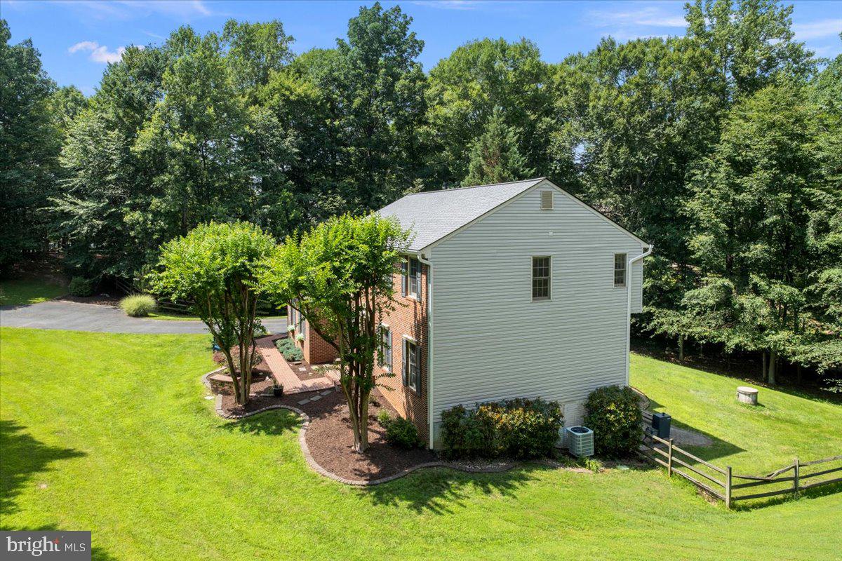 BARRINGTON OAKS - Residential
