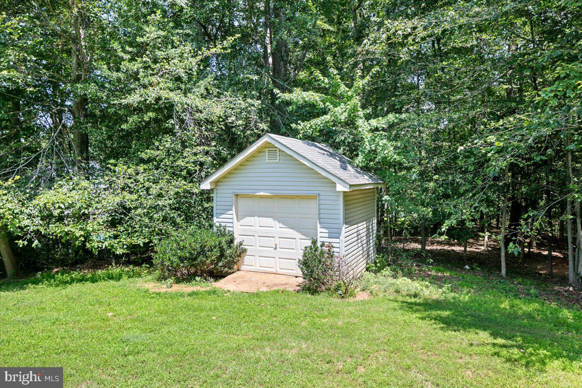 BARRINGTON OAKS - Residential